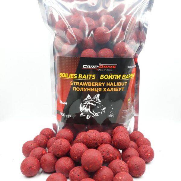 Бойли варені прикормочні 24 мм Полуниця Халібут Strawberry Halibut Carp Drive 900 г преміум